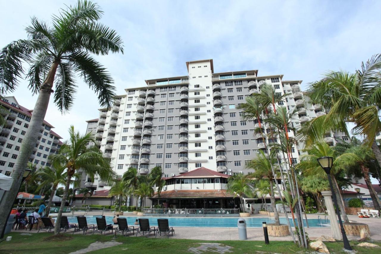 Glory Beach Resort Private 2 Bedroom Apartment Port Dickson Eksteriør billede