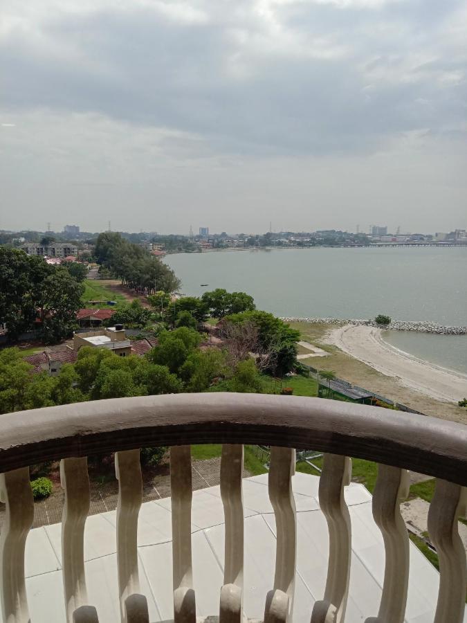 Glory Beach Resort Private 2 Bedroom Apartment Port Dickson Eksteriør billede